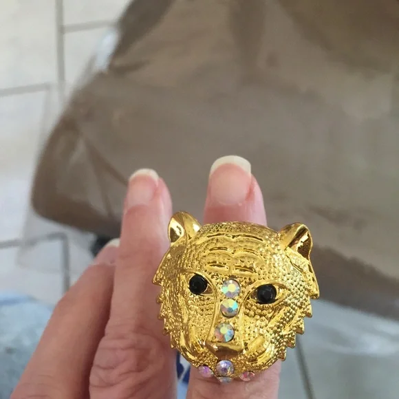 Lions/cat Ring - Picture 1 of 5